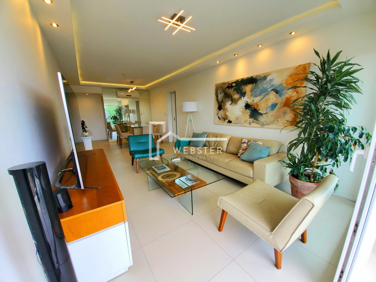 Apartamento ID.548 - Departamento en primera linea - Playa Mansa - 2 dormitorios. 