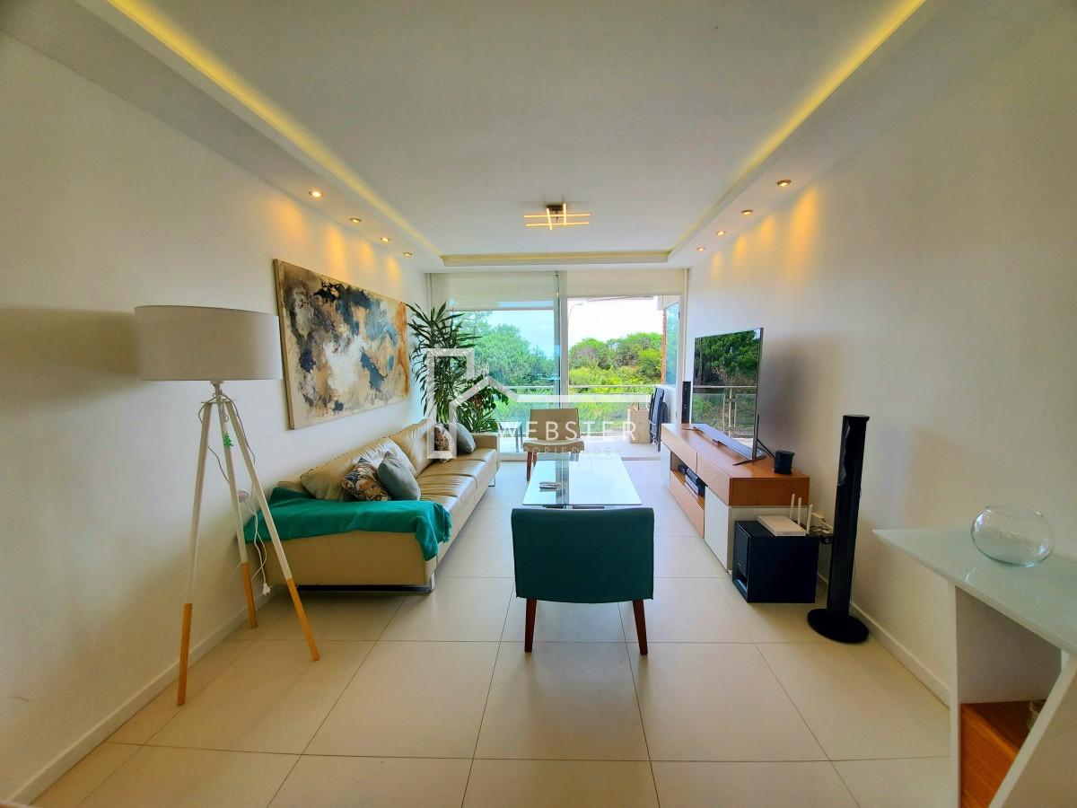 Apartamento ID.548 - Departamento en primera linea - Playa Mansa - 2 dormitorios. 