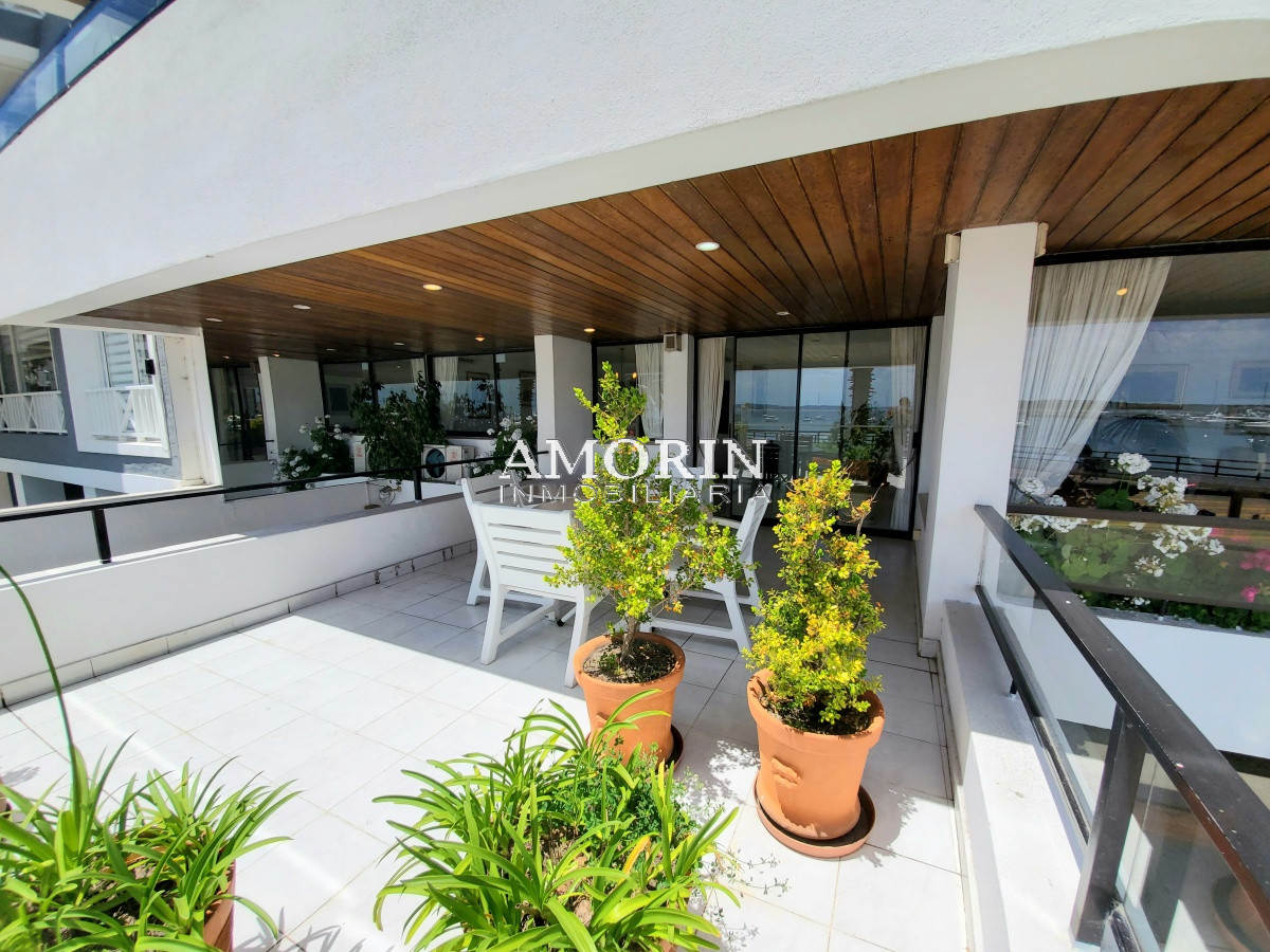 Apartamento ID.575 - Puerto primera linea, 4 dormitorios