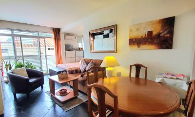 Monoambiente en venta. Playa Mansa