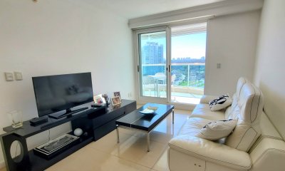 Departamento en venta a metros de playa mansa - 2 dormitorios