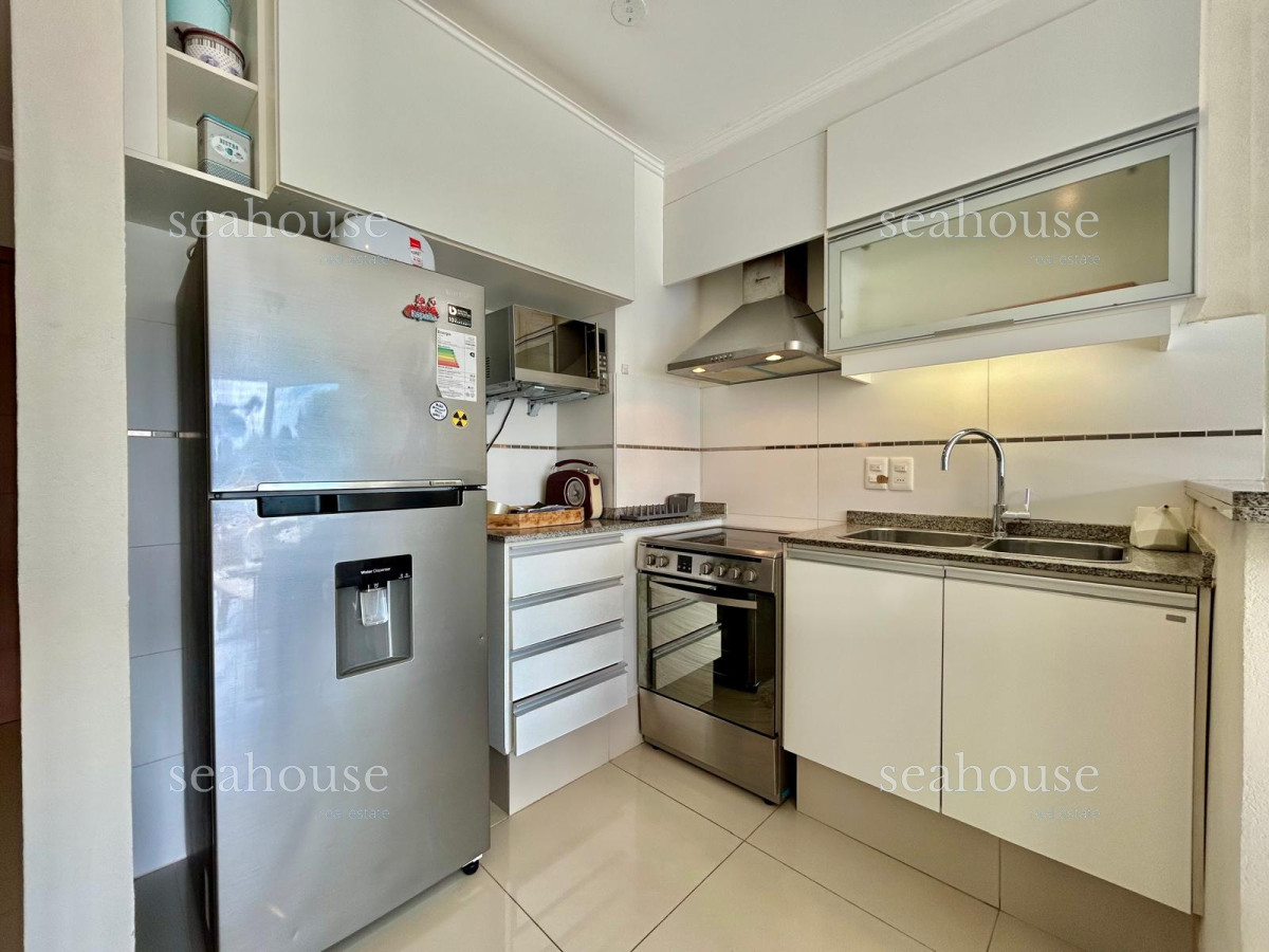 Apartamento Ref.984 - Playa mansa - 1 dormitorio