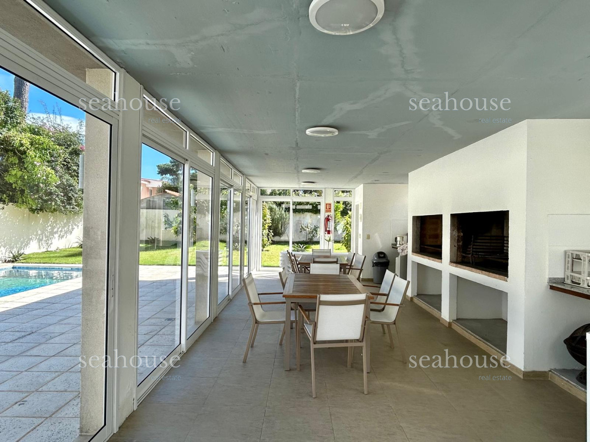 Apartamento Ref.984 - Playa mansa - 1 dormitorio