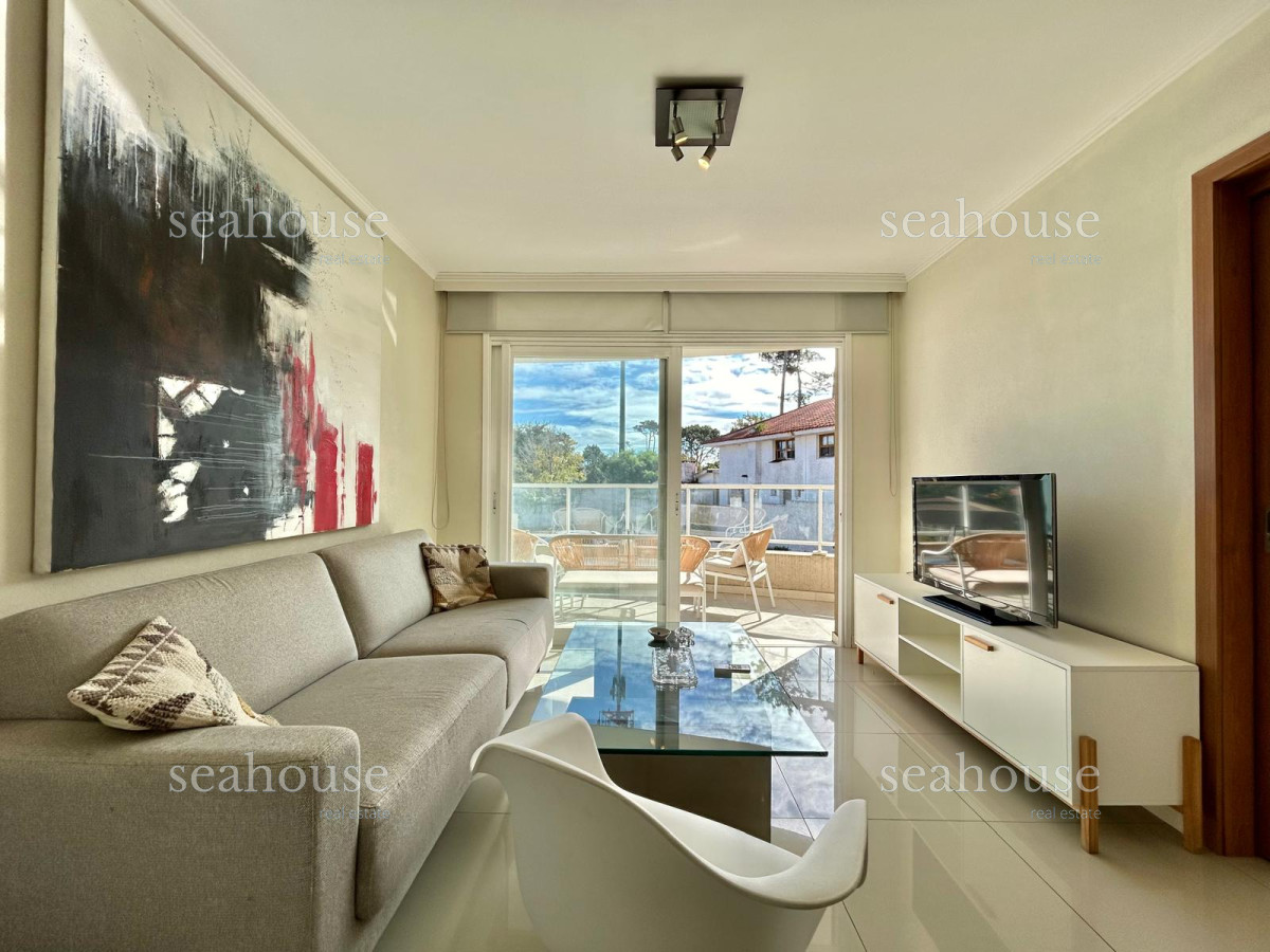 Apartamento Ref.984 - Playa mansa - 1 dormitorio