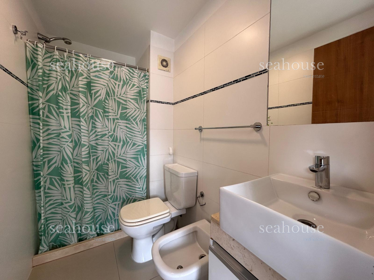 Apartamento Ref.984 - Playa mansa - 1 dormitorio