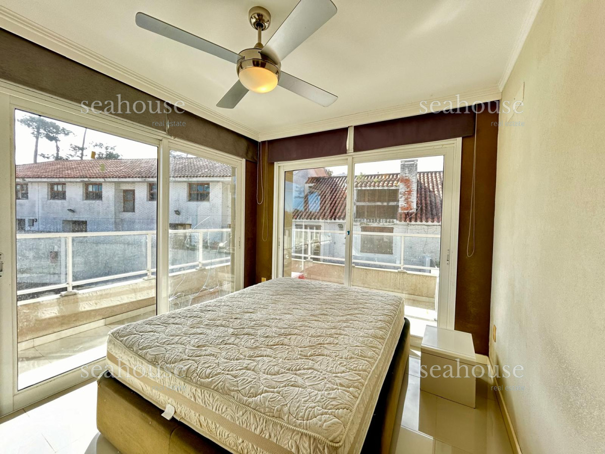 Apartamento Ref.984 - Playa mansa - 1 dormitorio