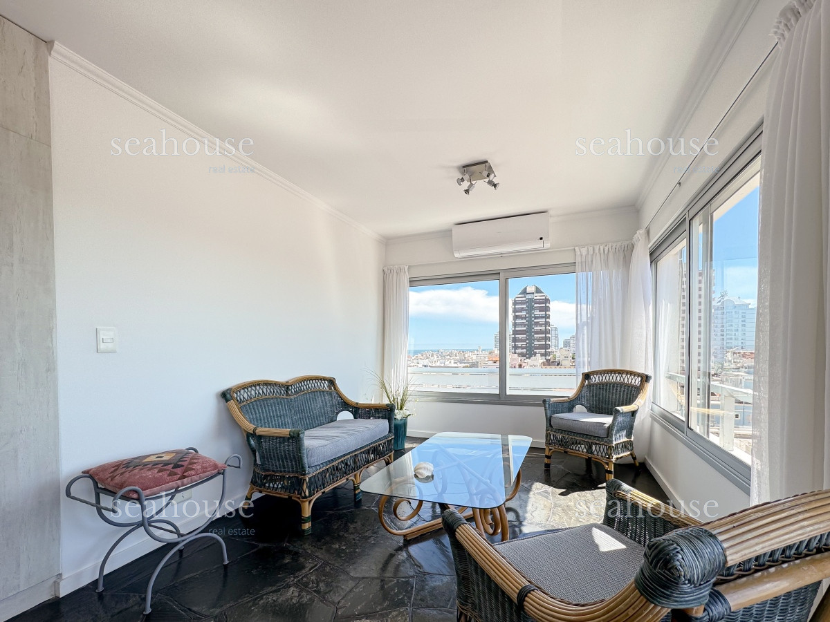 Apartamento Ref.841 - Venta apartamento de 2 dormitorios en Península, Punta del Este