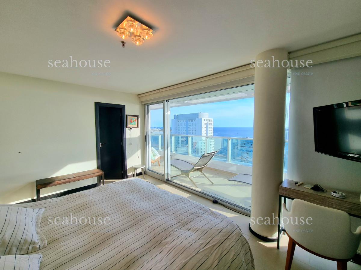 Apartamento Ref.1208 - Penthouse con vista panóramica al mar - Playa Mansa, parada 5