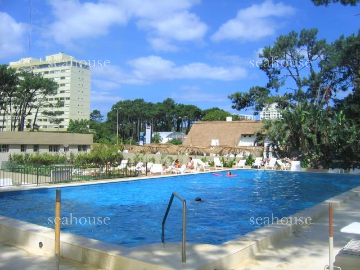 Apartamento Ref.21 - Departamento en venta en Punta del Este
