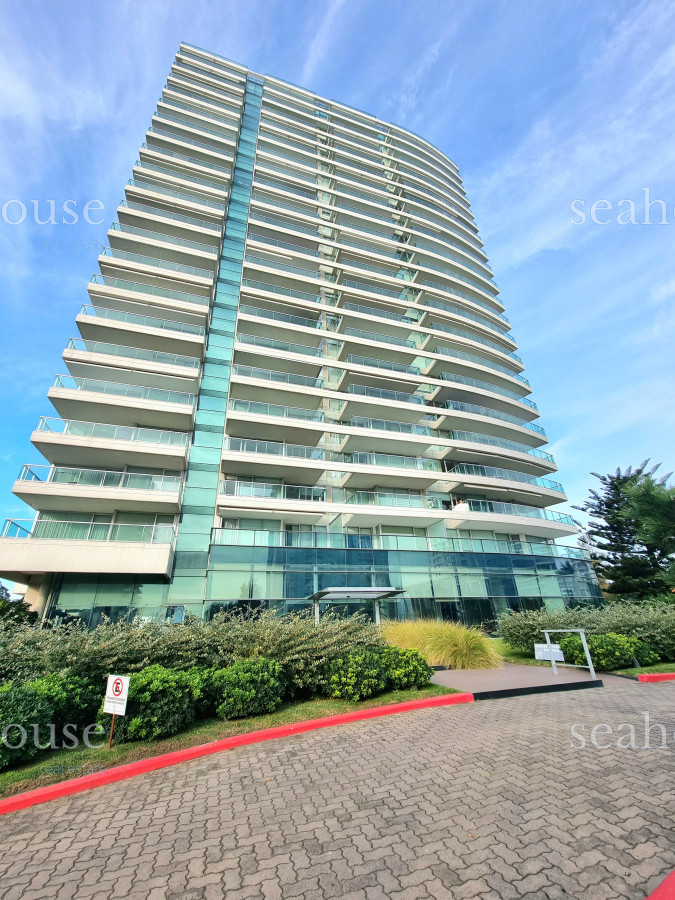 Apartamento Ref.1208 - Penthouse con vista panóramica al mar - Playa Mansa, parada 5