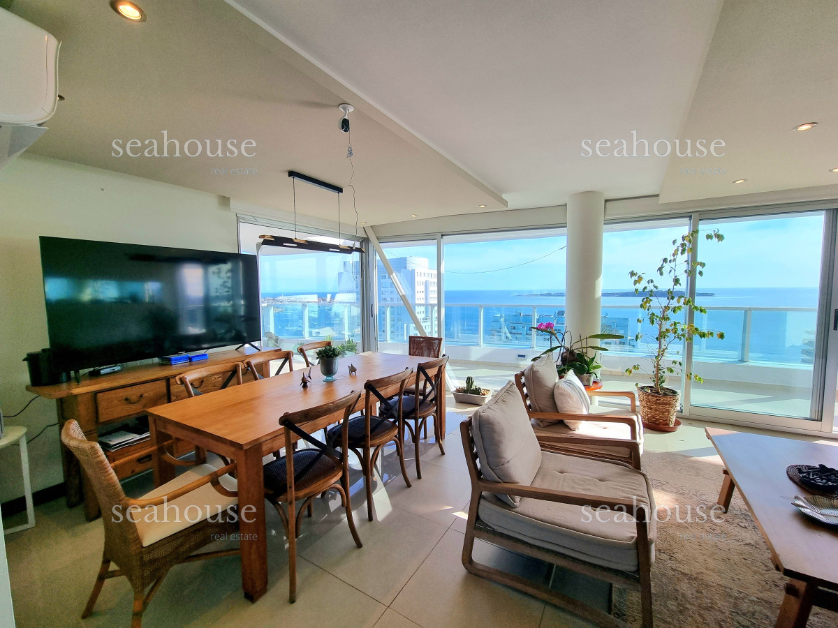 Apartamento Ref.1208 - Penthouse con vista panóramica al mar - Playa Mansa, parada 5