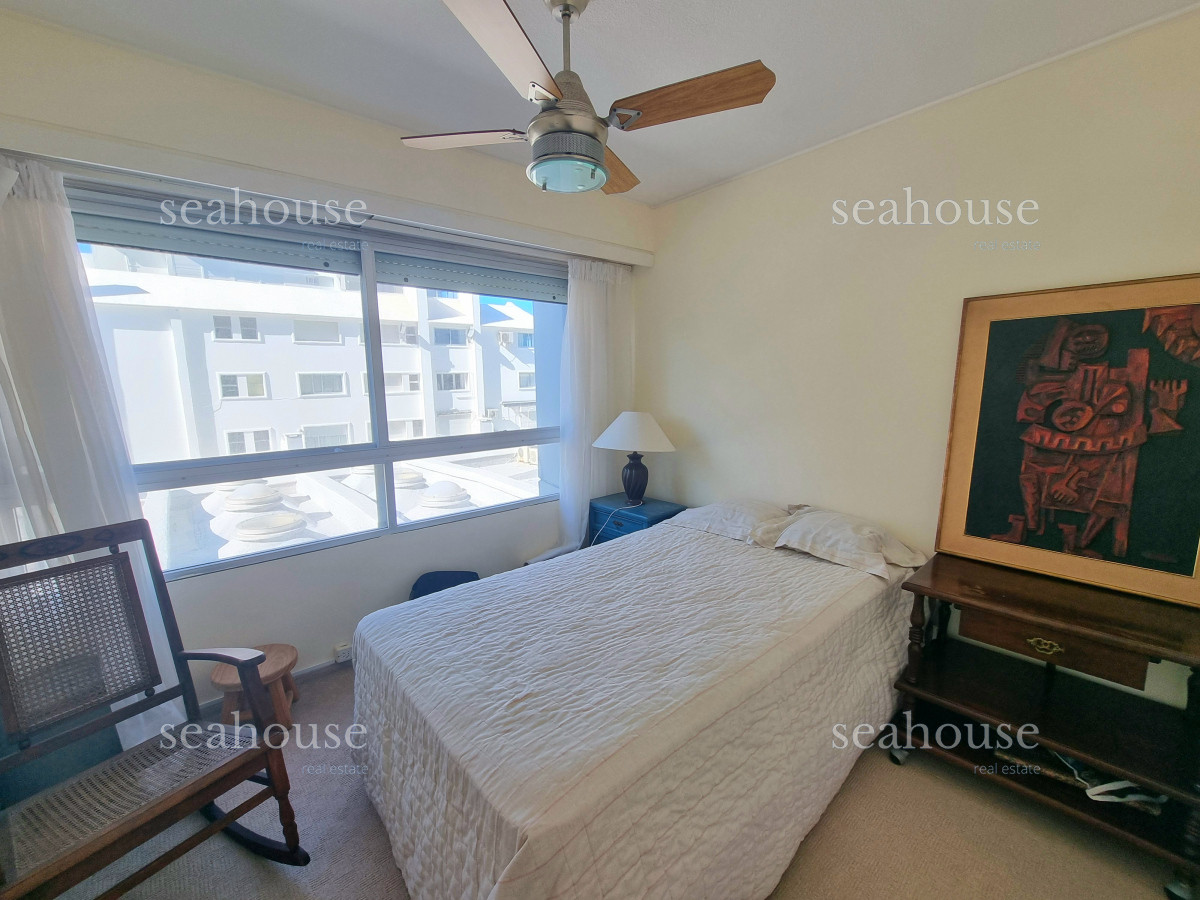 Apartamento Ref.1170 - Departamento en Venta en Península, Torre Van Gogh - 2 dorms