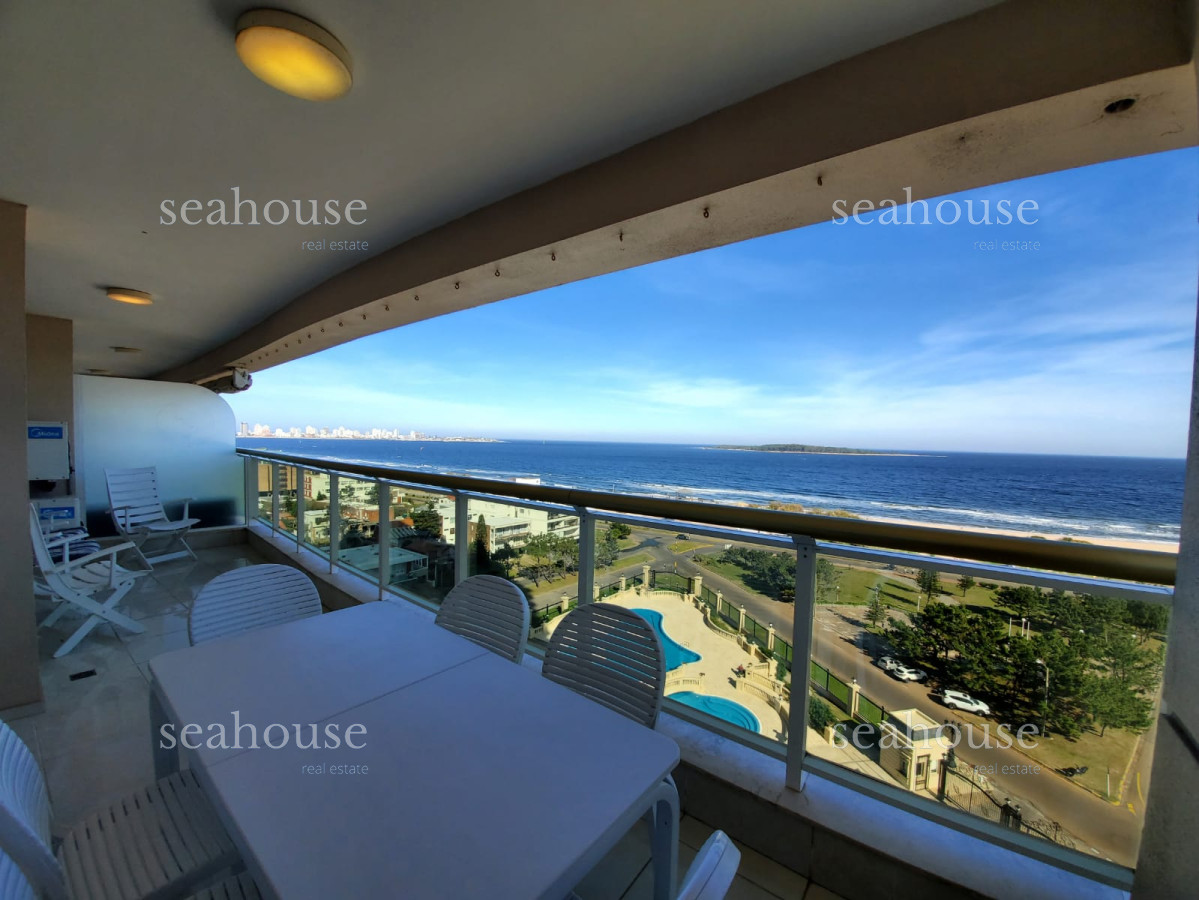 Apartamento Ref.90 - Excelente planta con increíble vista al mar.