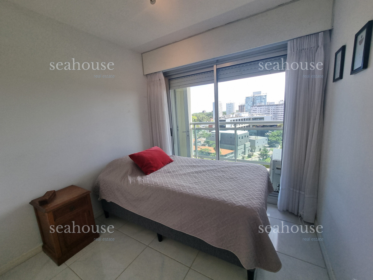 Apartamento Ref.1121 - Departamento en venta en Edificio 12 Lunas.