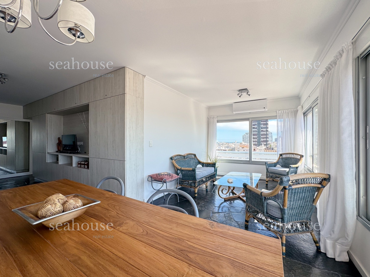 Apartamento Ref.841 - Venta apartamento de 2 dormitorios en Península, Punta del Este