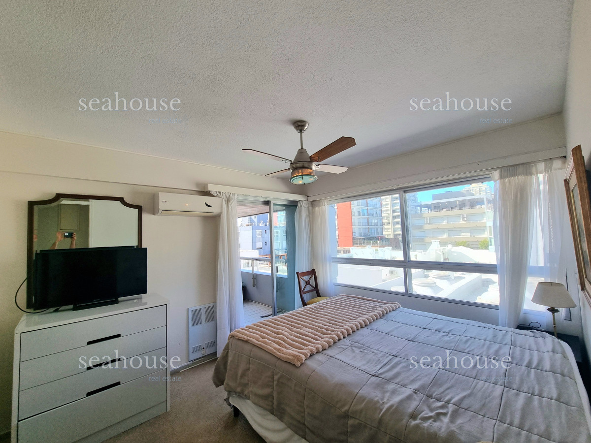 Apartamento Ref.1170 - Departamento en Venta en Península, Torre Van Gogh - 2 dorms