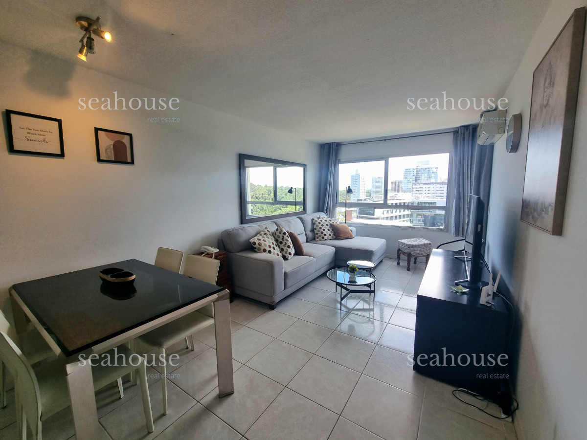 Apartamento Ref.1121 - Departamento en venta en Edificio 12 Lunas.