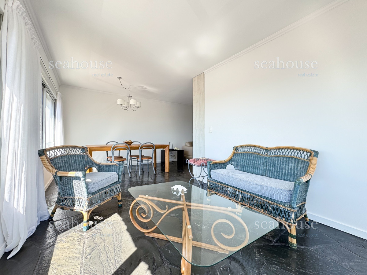 Apartamento Ref.841 - Venta apartamento de 2 dormitorios en Península, Punta del Este