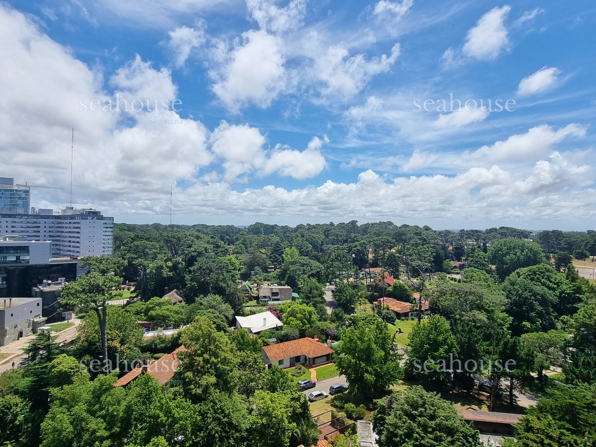 Apartamento Ref.1121 - Departamento en venta en Edificio 12 Lunas.