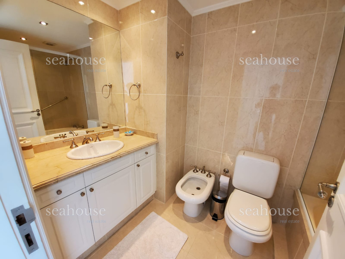 Apartamento Ref.90 - Excelente planta con increíble vista al mar.