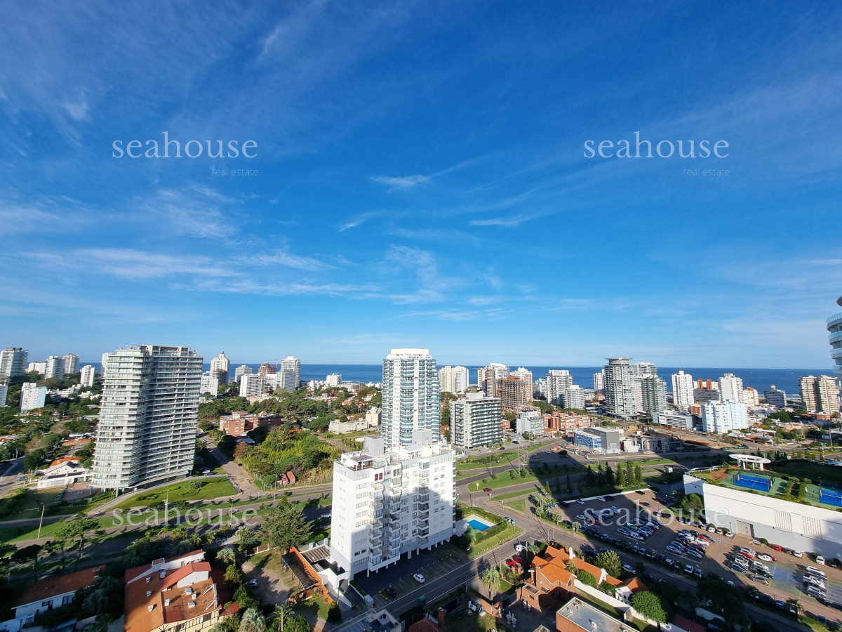 Apartamento Ref.1208 - Penthouse con vista panóramica al mar - Playa Mansa, parada 5