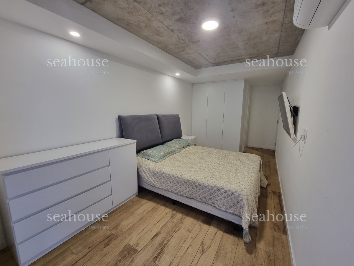 Apartamento Ref.1244 - Departamento en venta - 2 dormitorios -Playa Mansa, Punta del Este