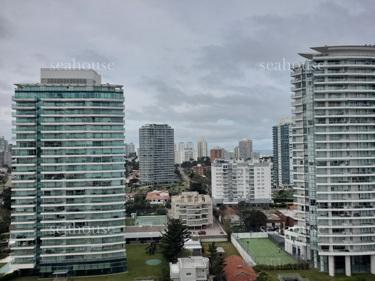 Apartamento Ref.540 - Departamento en venta en Edificio Beverly Tower 