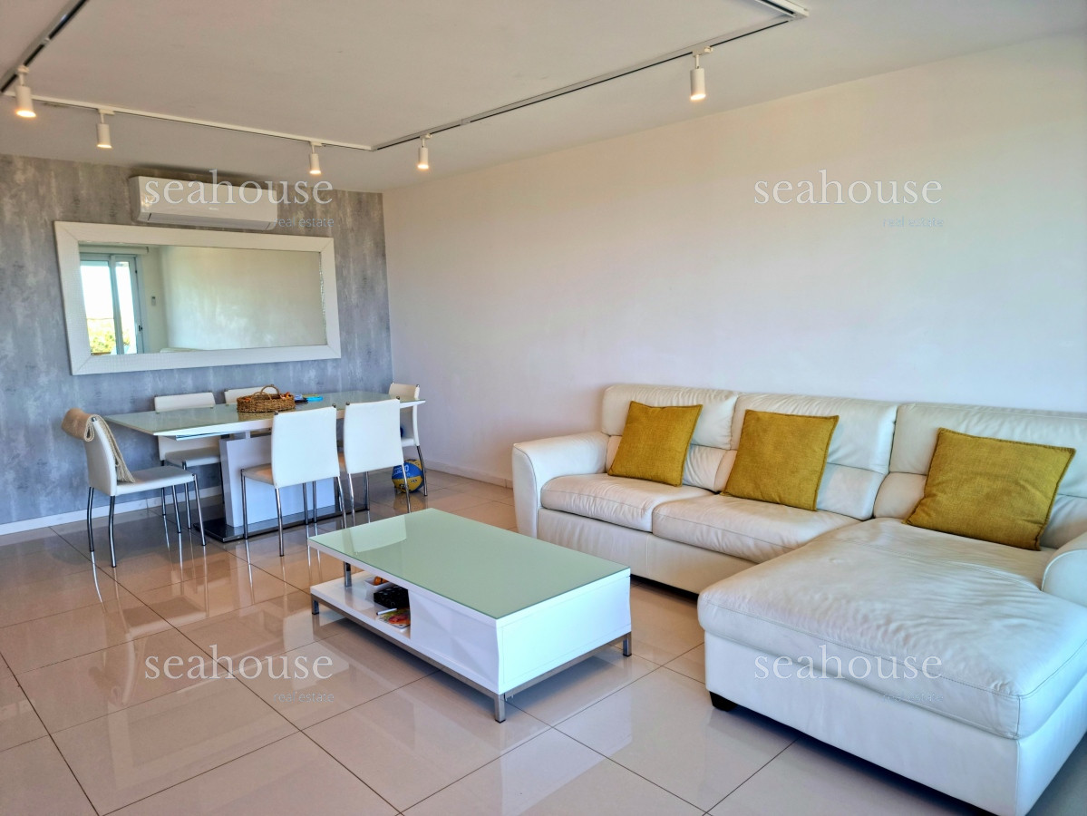 Apartamento Ref.1078 - Departamento de 2 dormitorios - Playa Mansa