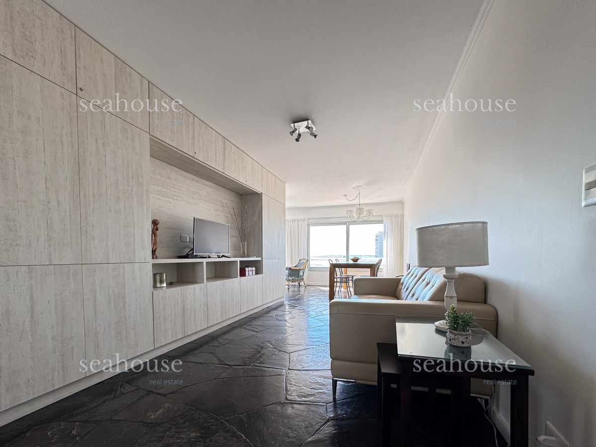 Apartamento Ref.841 - Venta apartamento de 2 dormitorios en Península, Punta del Este