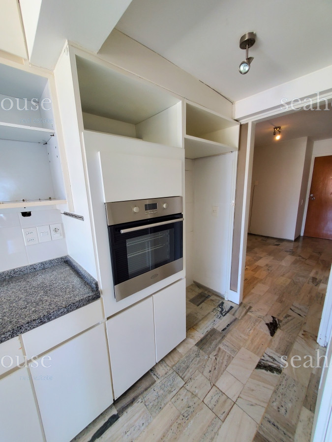 Apartamento Ref.886 - Departamento en venta - 3 dormitorios Península