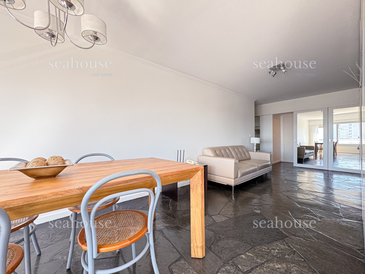 Apartamento Ref.841 - Venta apartamento de 2 dormitorios en Península, Punta del Este