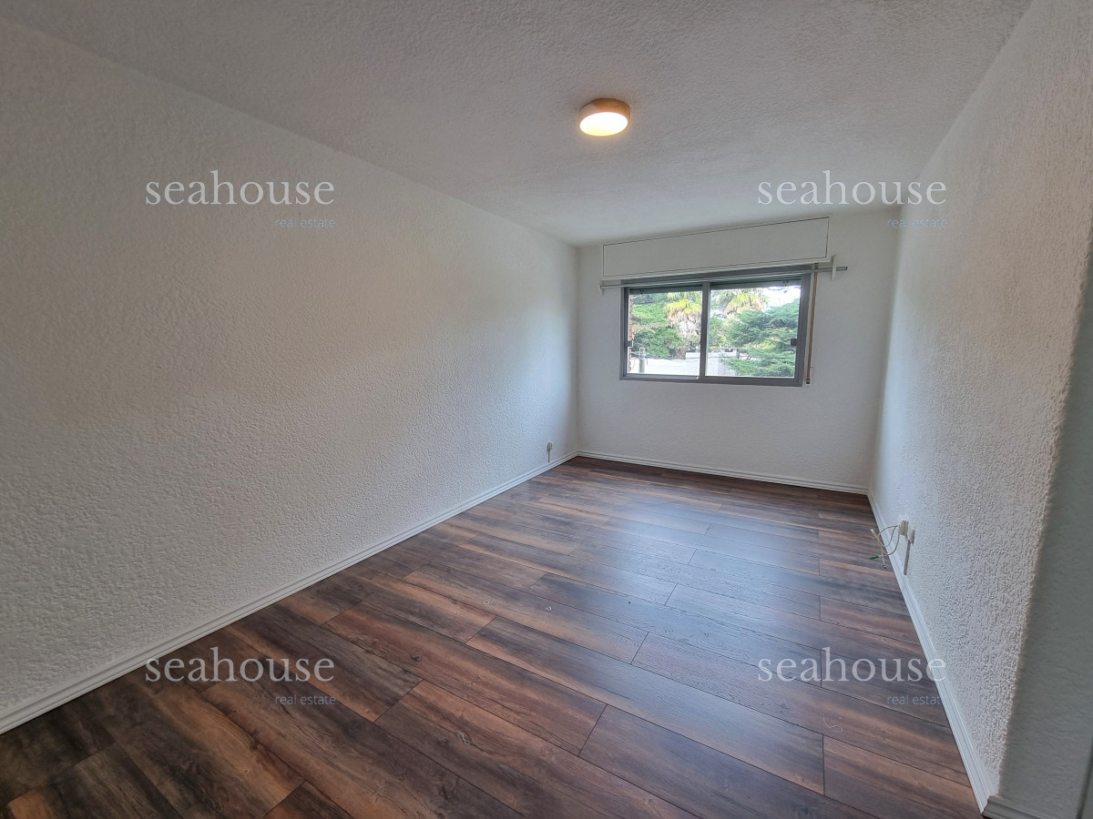 Apartamento Ref.1228 - Departamento en venta - Edificio Puesta del Sol I