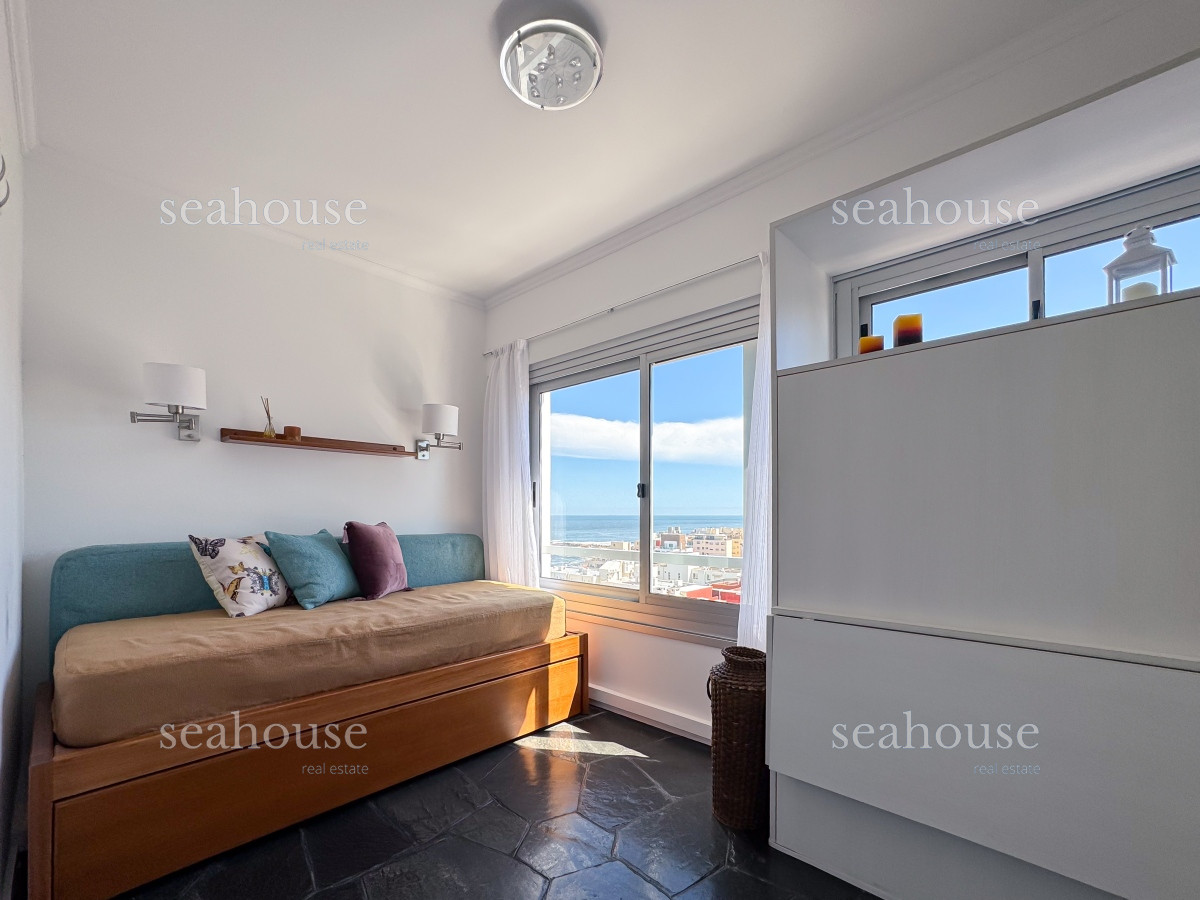 Apartamento Ref.841 - Venta apartamento de 2 dormitorios en Península, Punta del Este