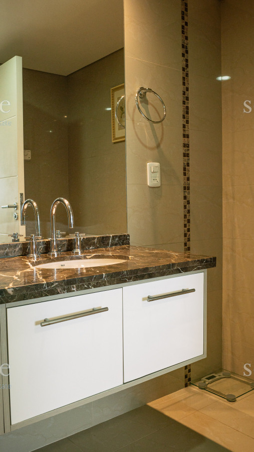 Apartamento Ref.1272 - Apartamento esquinero con vista panorámica - Punta del Este