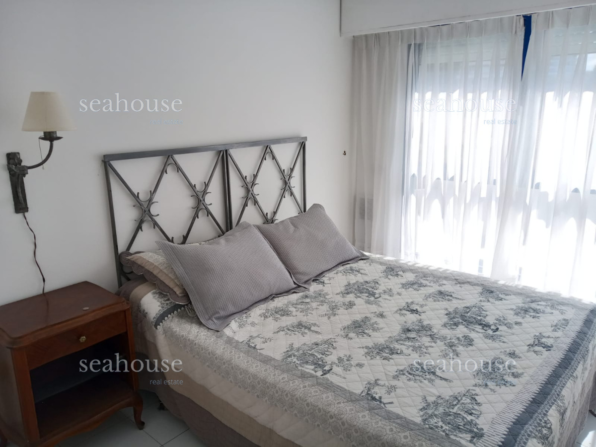 Apartamento Ref.4 - Departamento a la venta en Punta del Este.