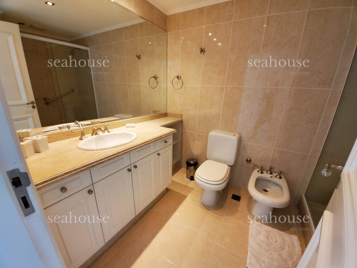 Apartamento Ref.90 - Excelente planta con increíble vista al mar.