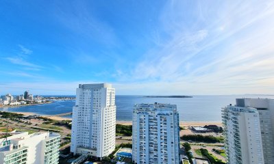 Penthouse con vista panóramica al mar - Playa Mansa, parada 5