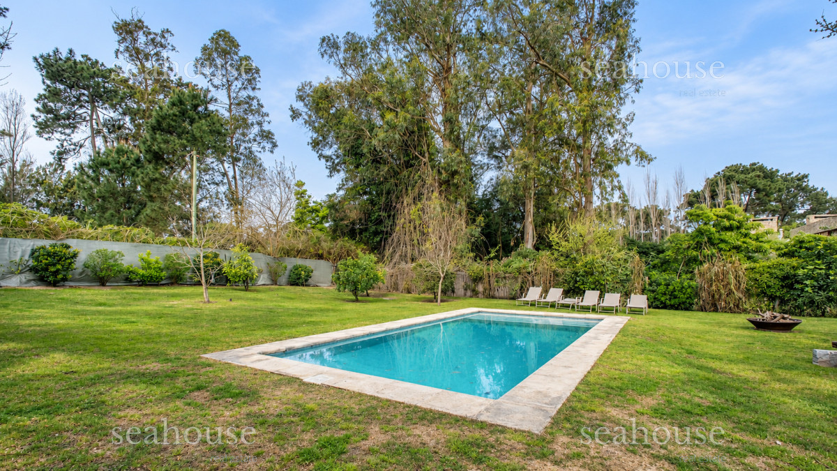 Casa En Venta Barrio Privado La Arbolada Con Piscina - SEA1450C