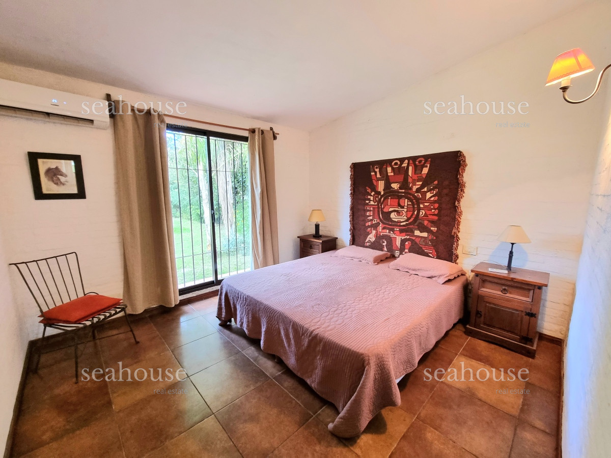 Casa Ref.1060 - Casa en venta en Pinares - 4 dormitorios