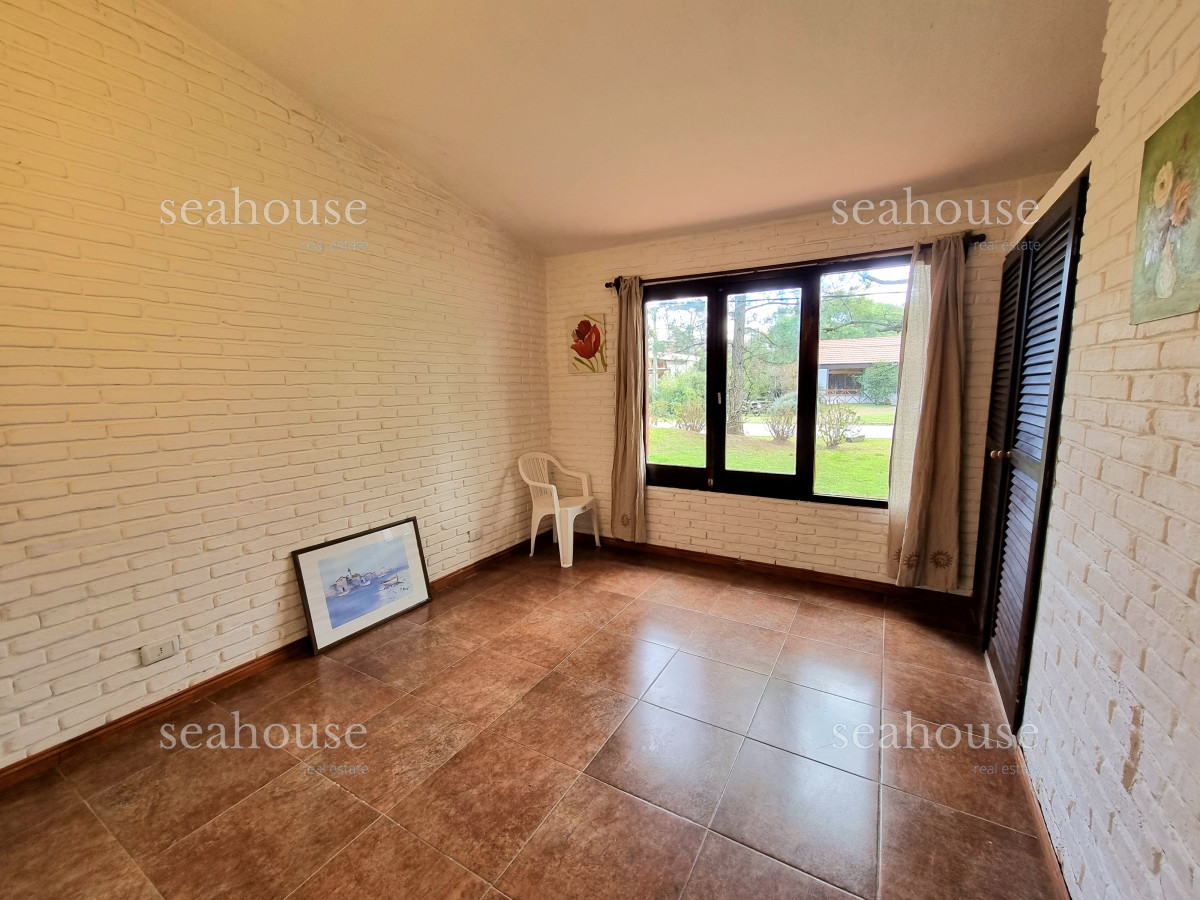 Casa Ref.1060 - Casa en venta en Pinares - 4 dormitorios