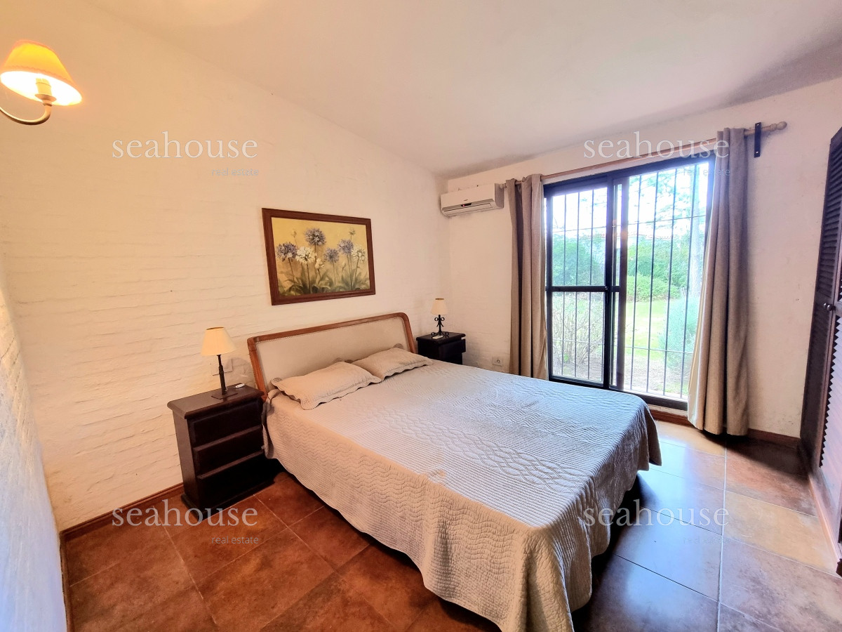 Casa Ref.1060 - Casa en venta en Pinares - 4 dormitorios