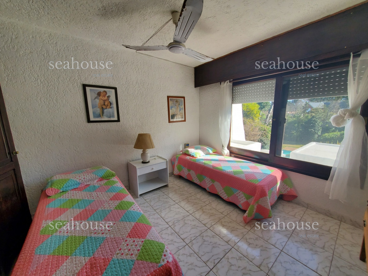 Casa Ref.818 - Pinares - 4 dormitorios