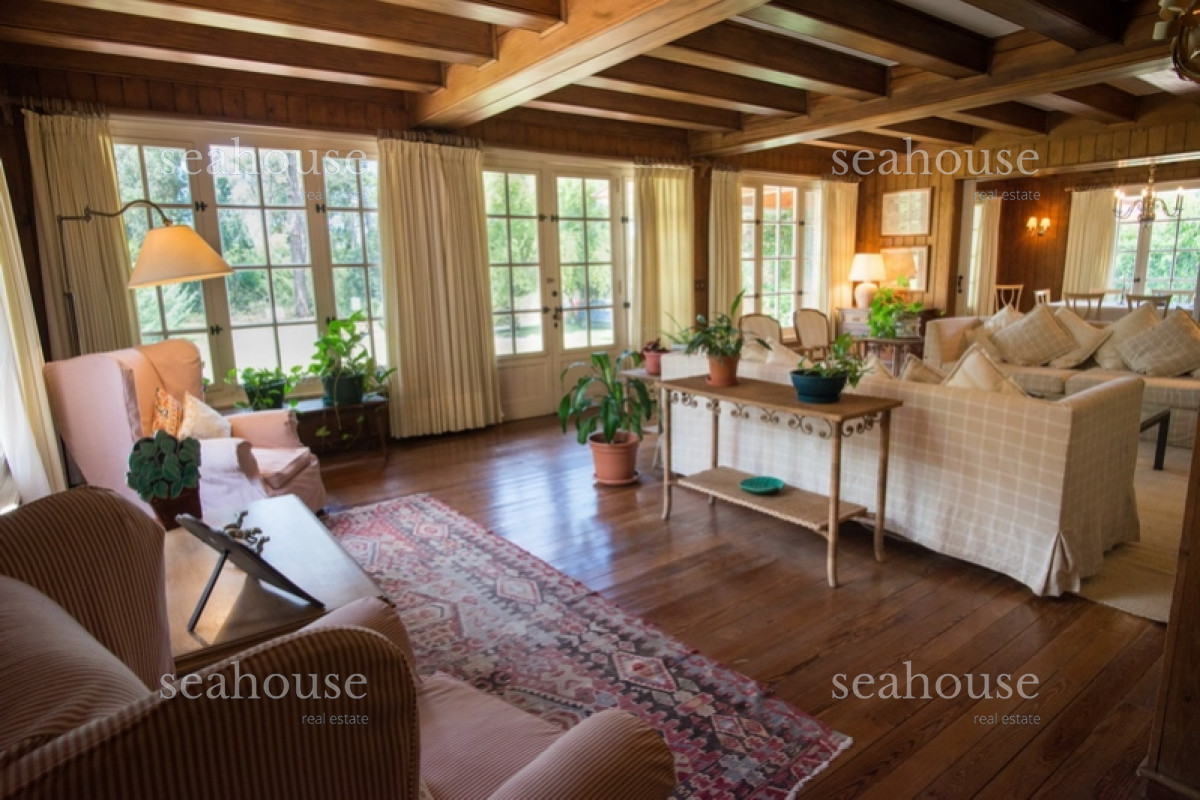Casa Ref.110 - Casa en Barrio Golf - Arq Arturo Dubourg