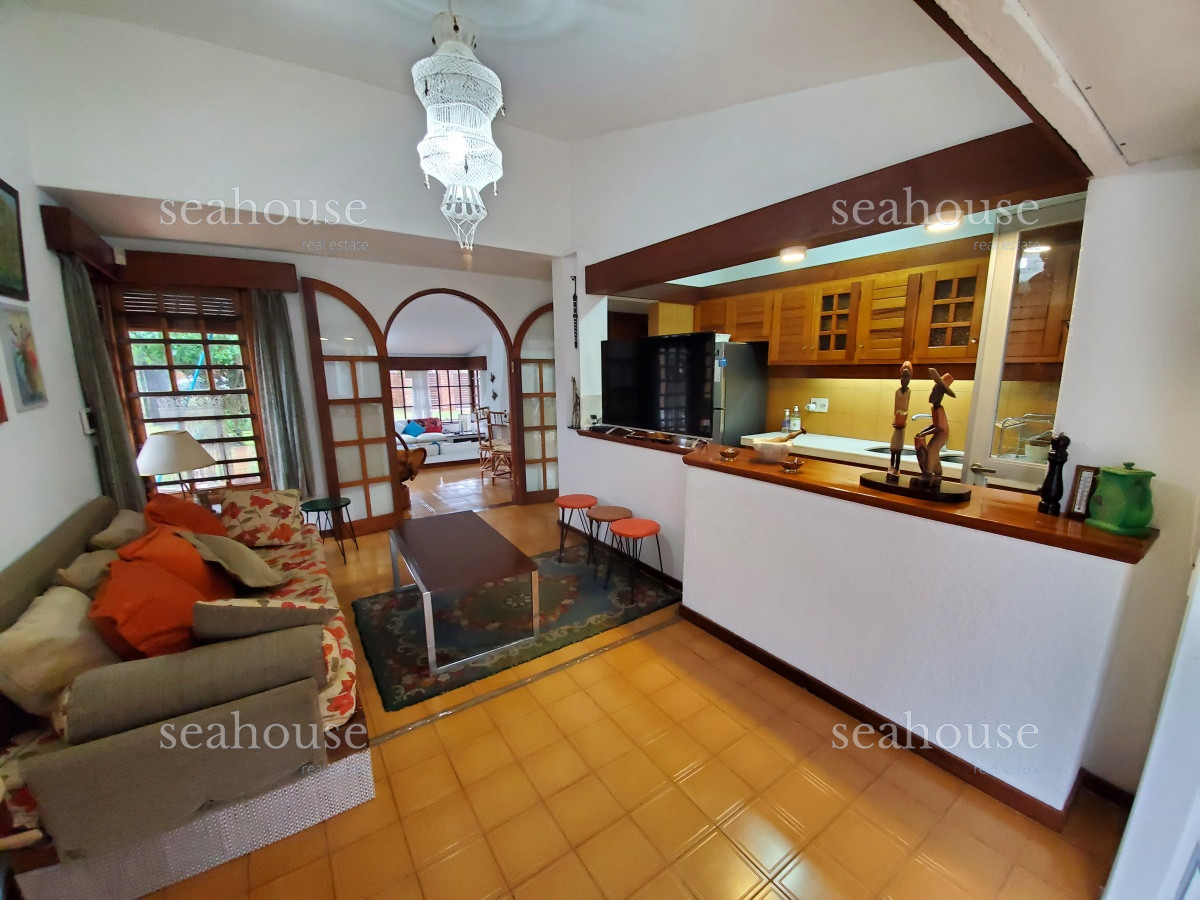 Casa Ref.385 - Casa en alquiler en Pinares