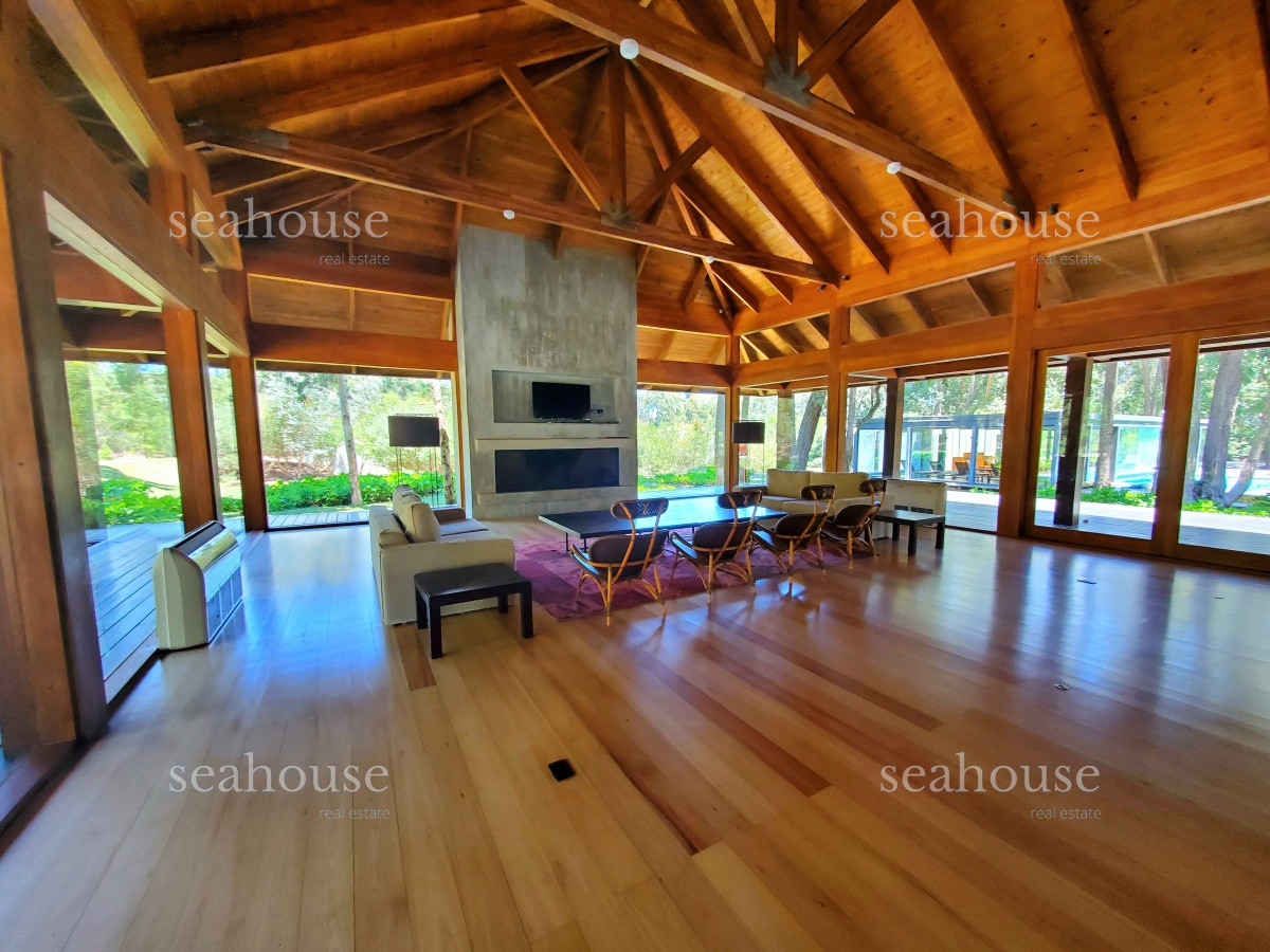 Casa Ref.618 - Magnifica propiedad en venta en el Barrio Privado 