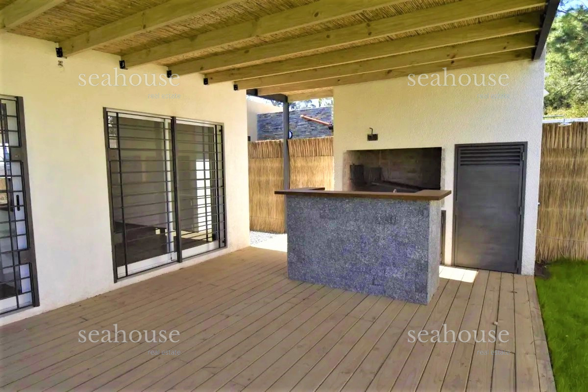 Casa Ref.372 - CASA EN VENTA A ESTRENAR EN PINARES.