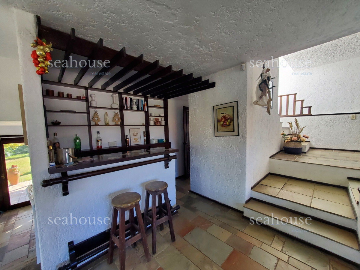 Casa Ref.818 - Pinares - 4 dormitorios