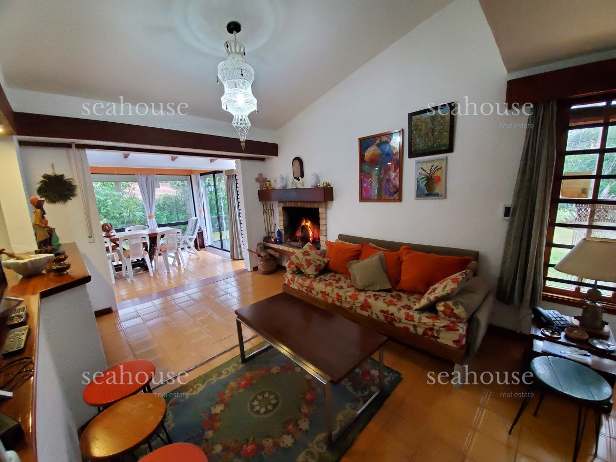 Casa Ref.385 - Casa en alquiler en Pinares