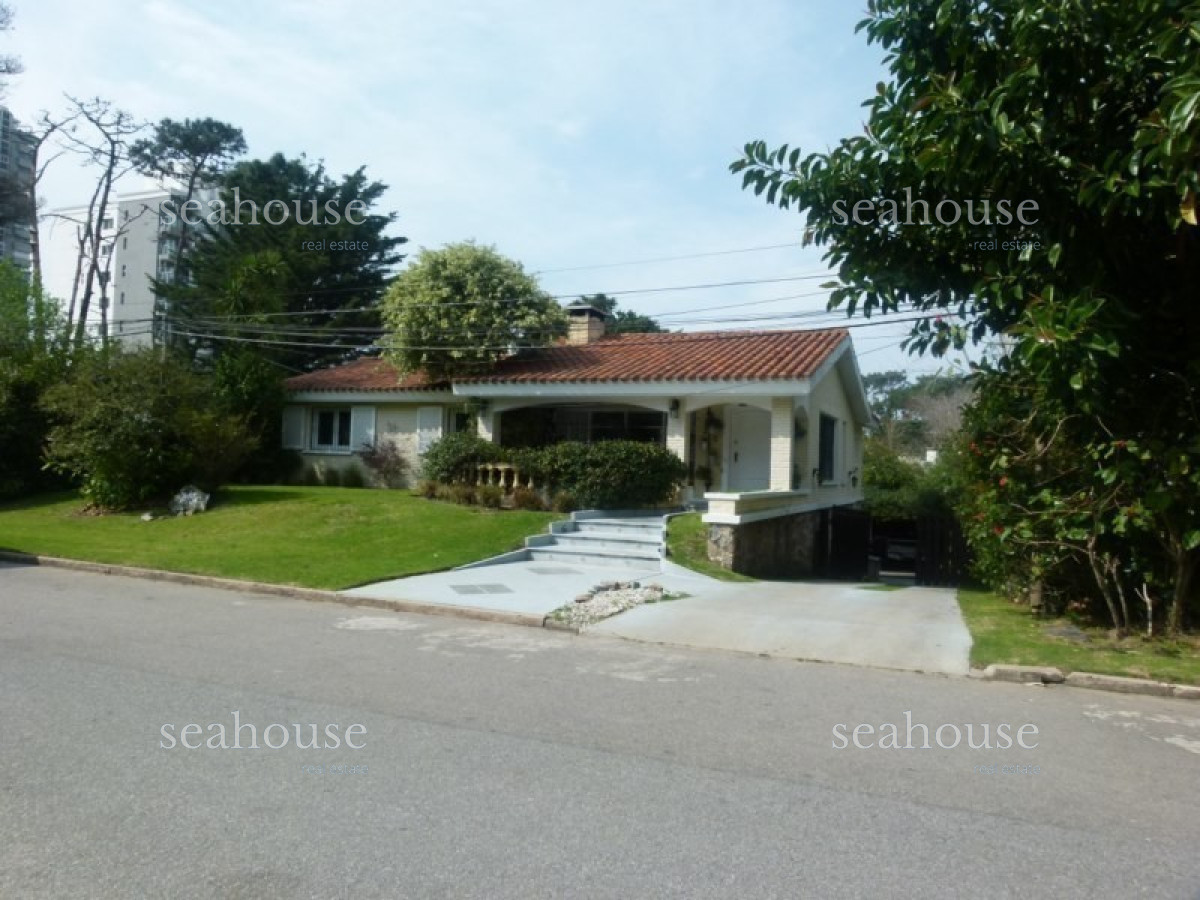 Casa Ref.302 - Hermosa casa en paradas