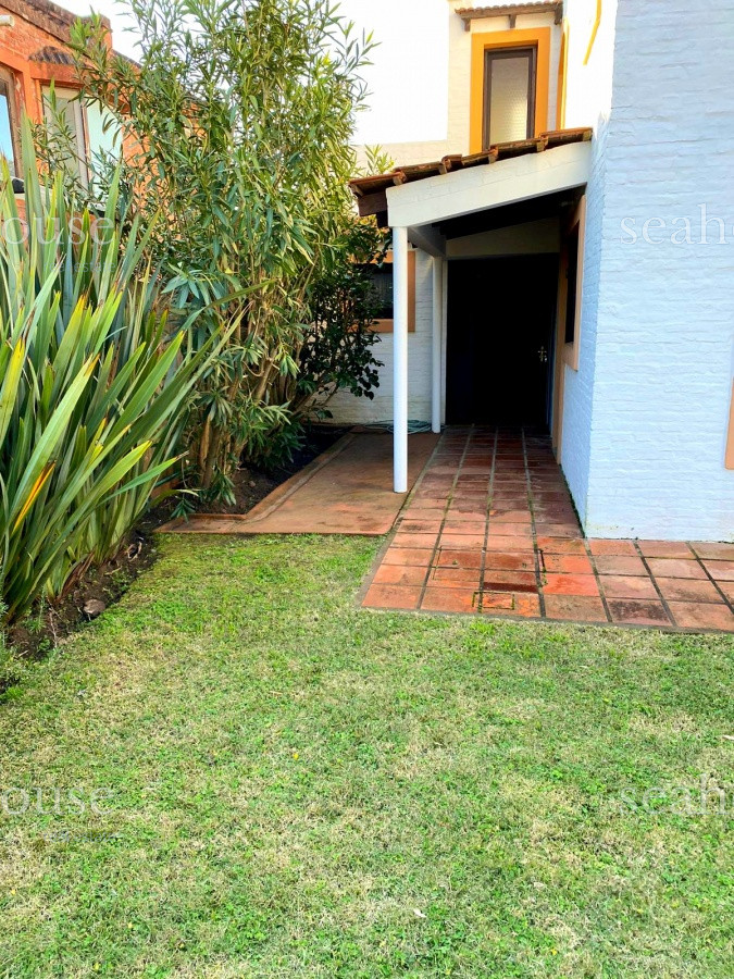 Casa Ref.366 - Excelente casa en venta en La Barra.